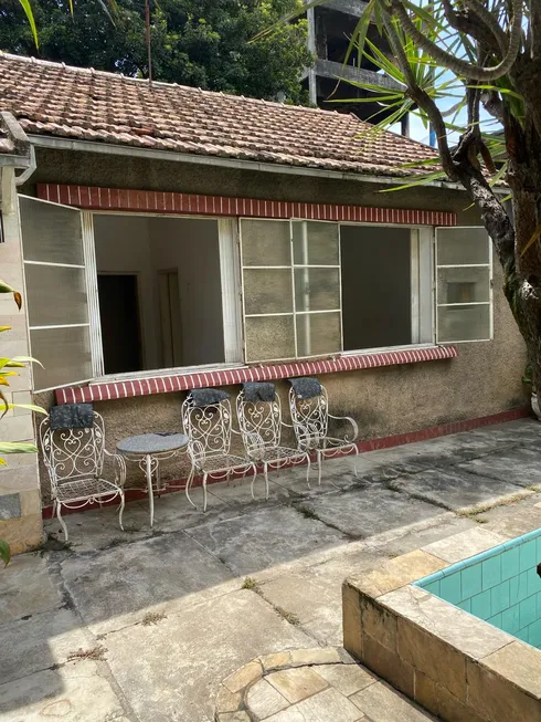 Foto 1 de Lote/Terreno à venda, 493m² em Cascadura, Rio de Janeiro