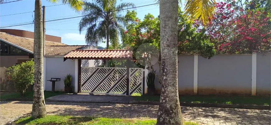 Foto 1 de Fazenda/Sítio com 3 Quartos à venda, 290m² em Jardim Currupira, Jundiaí