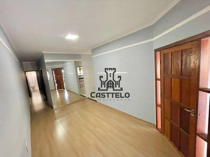 Foto 1 de Casa com 2 Quartos à venda, 78m² em Jardim Continental, Londrina