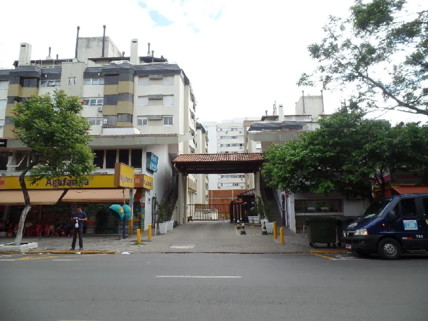 Foto 1 de Apartamento com 3 Quartos para alugar, 70m² em Cristo Redentor, Porto Alegre