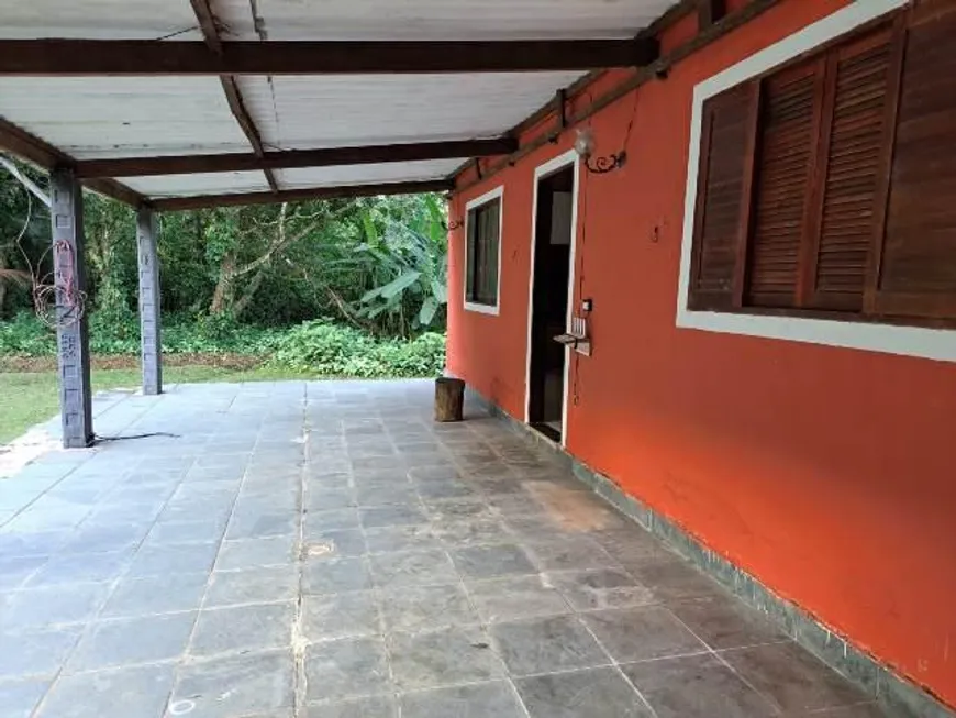 Foto 1 de Fazenda/Sítio com 3 Quartos à venda, 1757m² em Guarau, Peruíbe