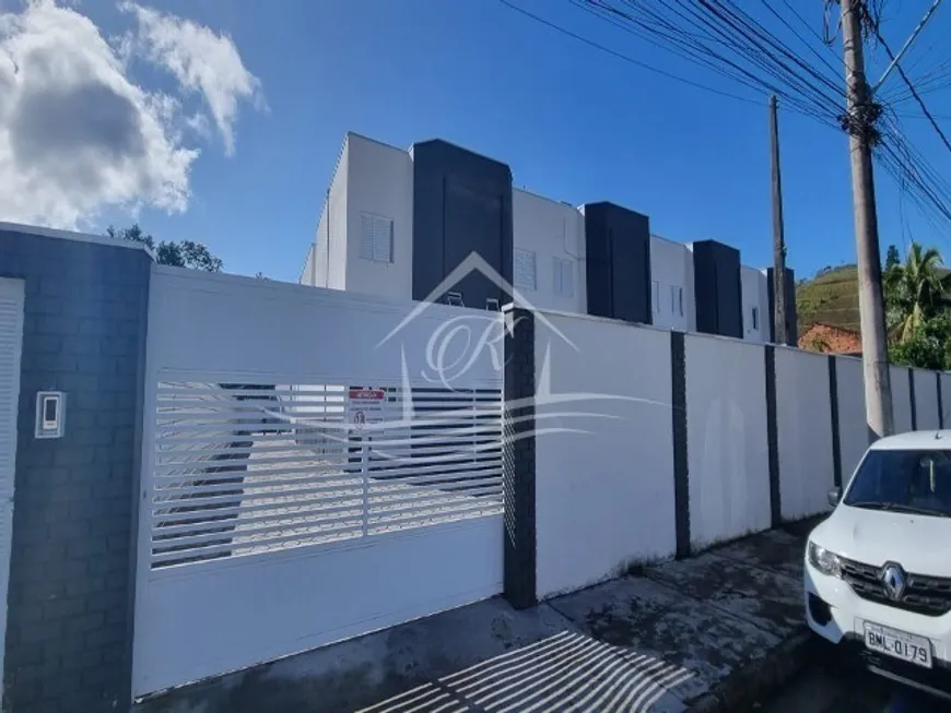 Foto 1 de Sobrado com 2 Quartos à venda, 84m² em Rio Do Ouro, Caraguatatuba