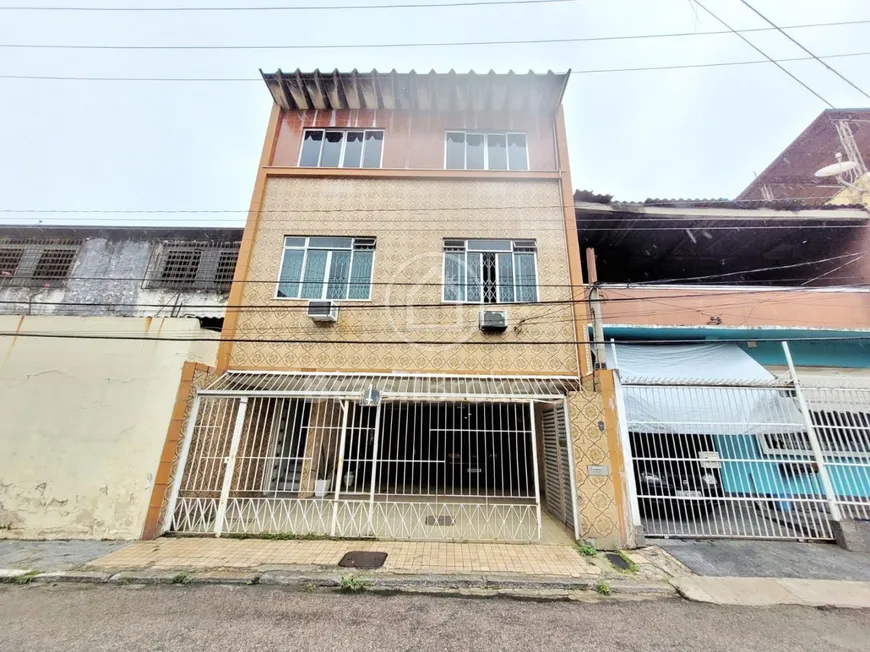 Foto 1 de Casa de Condomínio com 5 Quartos à venda, 163m² em Olaria, Rio de Janeiro