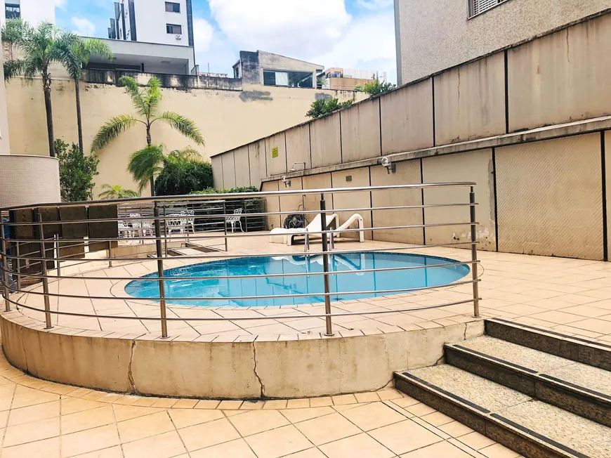 Foto 1 de Apartamento com 4 Quartos à venda, 160m² em Funcionários, Belo Horizonte