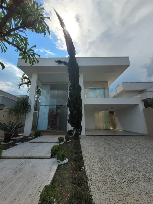 Foto 1 de Casa de Condomínio com 3 Quartos para alugar, 327m² em Jardins Lisboa, Goiânia