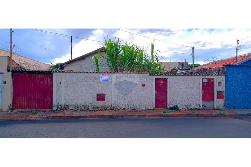 Foto 1 de Casa com 4 Quartos à venda, 273m² em Conjunto Cassio Rezende, Uberaba
