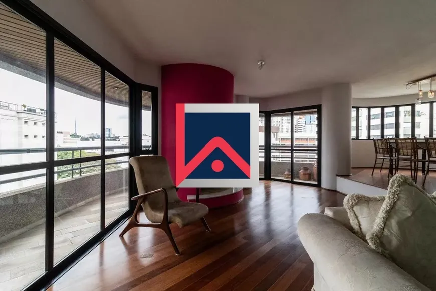 Foto 1 de Apartamento com 3 Quartos para alugar, 220m² em Perdizes, São Paulo