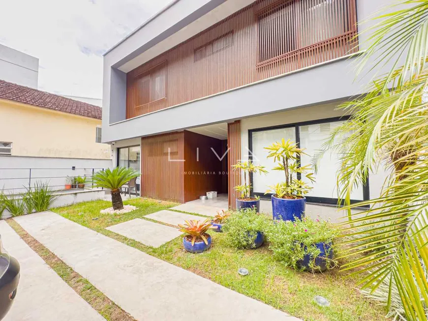 Foto 1 de Casa com 5 Quartos à venda, 400m² em Barra da Tijuca, Rio de Janeiro