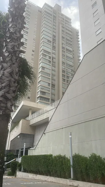 Foto 1 de Apartamento com 3 Quartos para alugar, 151m² em Belenzinho, São Paulo