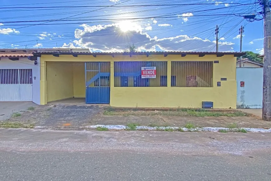 Foto 1 de Casa com 3 Quartos à venda, 247m² em Jardim Vila Boa, Goiânia