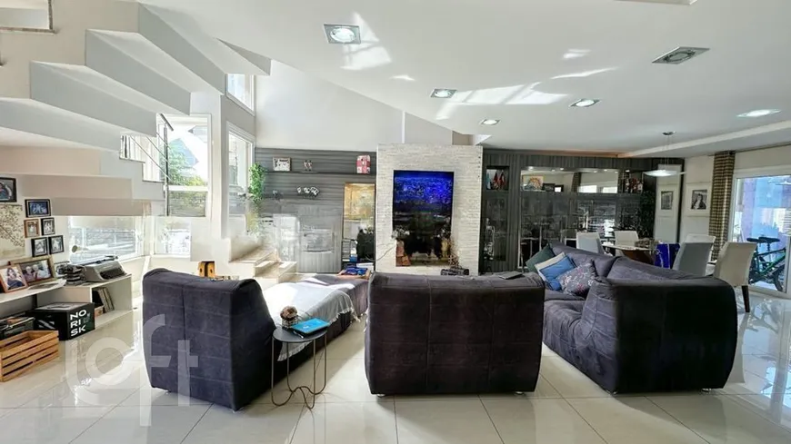 Foto 1 de Casa com 3 Quartos à venda, 270m² em Marechal Rondon, Canoas