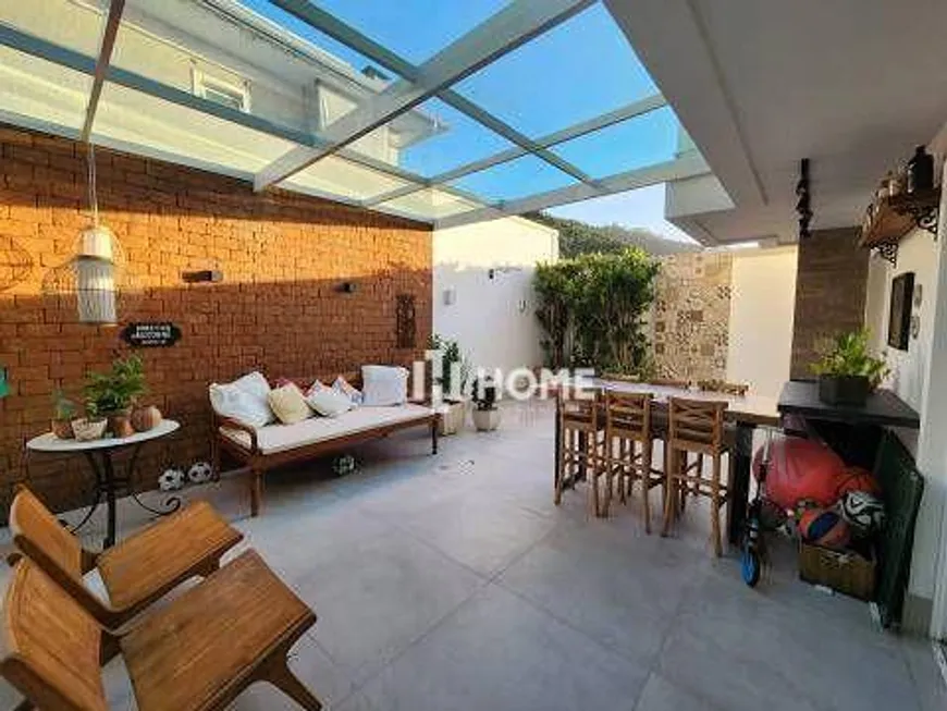 Foto 1 de Casa de Condomínio com 4 Quartos à venda, 120m² em São Francisco, Niterói