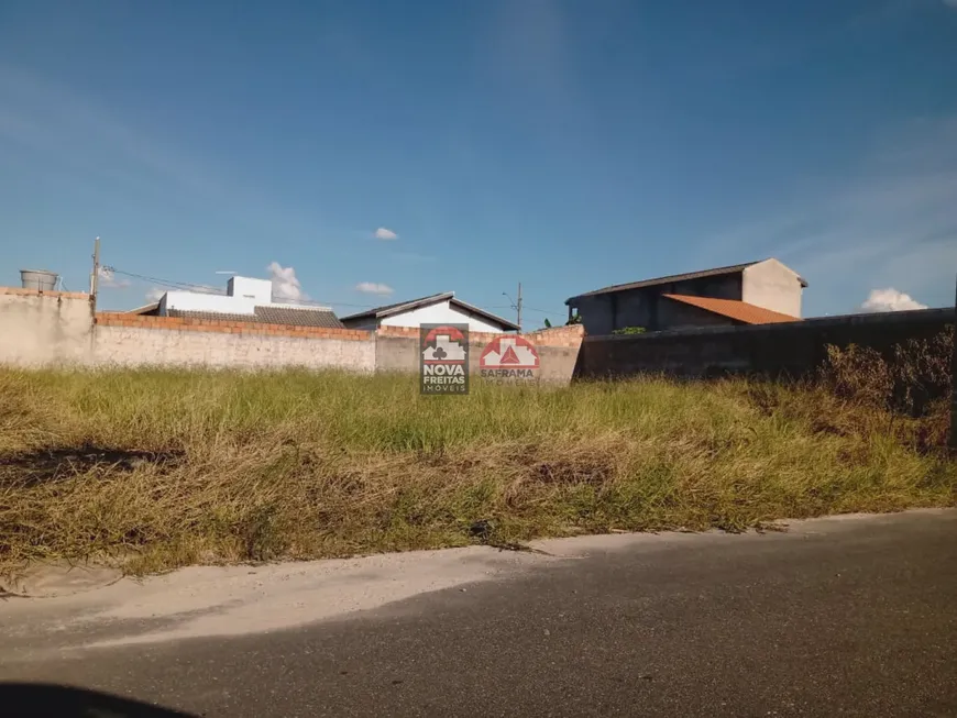 Foto 1 de Lote/Terreno à venda, 200m² em Loteamento Residencial e Comercial Araguaia, Pindamonhangaba