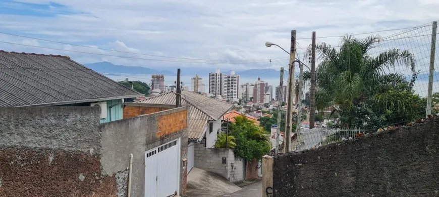 Foto 1 de Lote/Terreno à venda, 5688m² em Agronômica, Florianópolis