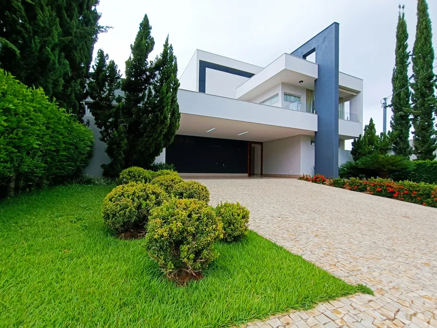 Foto 1 de Casa de Condomínio com 5 Quartos à venda, 591m² em Condomínio do Lago, Goiânia