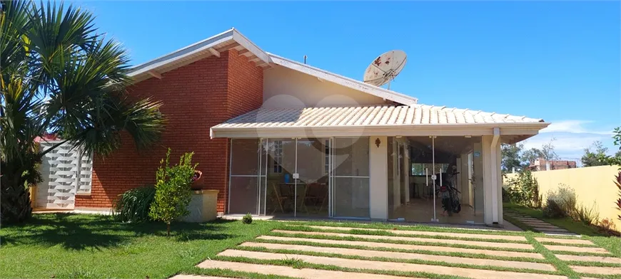 Foto 1 de Casa com 3 Quartos à venda, 237m² em Terras de Santa Cristina XIII Setor Marina, Paranapanema