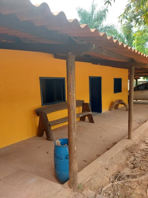 Foto 1 de Fazenda/Sítio com 5 Quartos à venda, 200m² em Centro, Três Marias