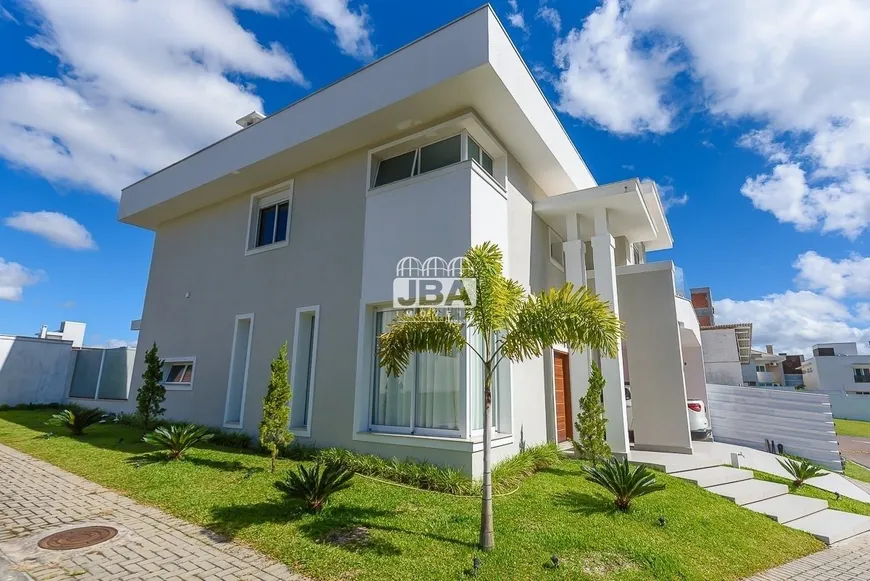 Foto 1 de Casa de Condomínio com 4 Quartos à venda, 239m² em Uberaba, Curitiba