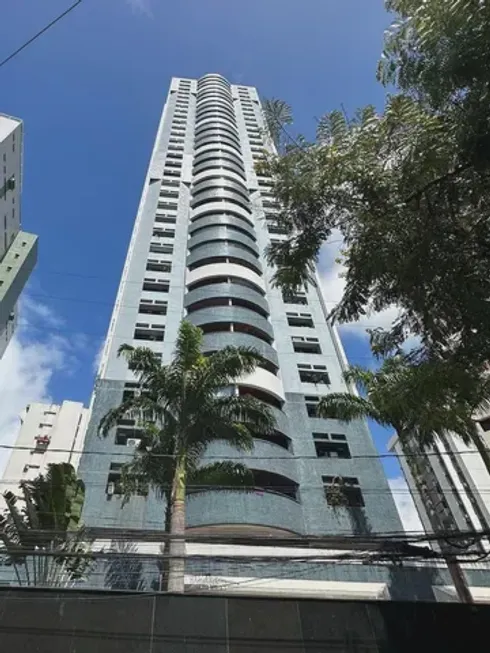 Foto 1 de Apartamento com 4 Quartos à venda, 132m² em Aflitos, Recife