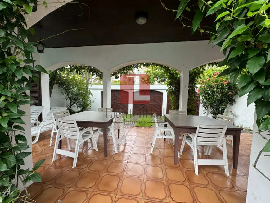 Foto 1 de Casa com 4 Quartos à venda, 380m² em Enseada, Guarujá