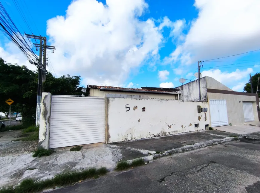 Foto 1 de Casa com 3 Quartos para alugar, 120m² em Aeroporto, Aracaju