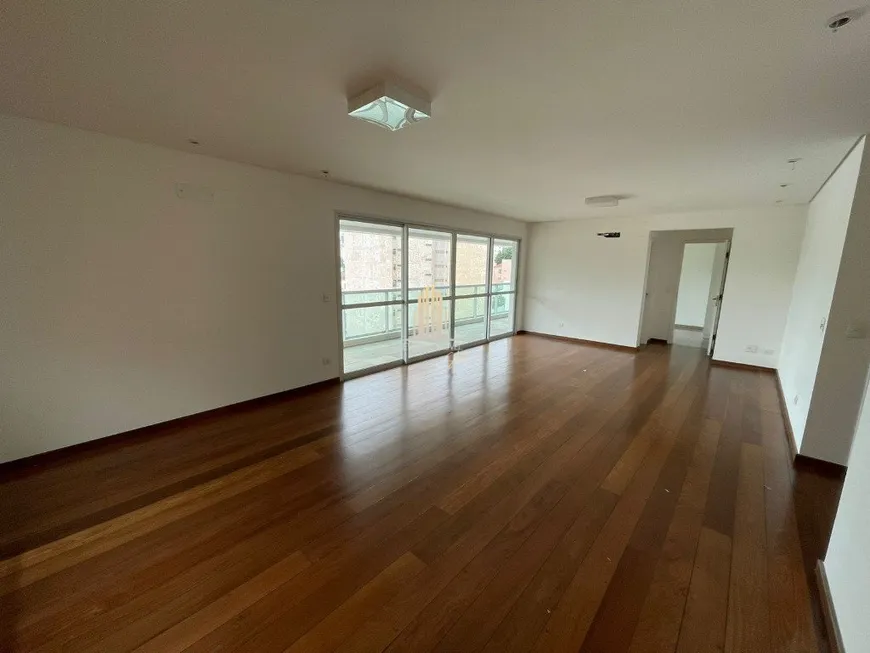 Foto 1 de Apartamento com 4 Quartos à venda, 234m² em Aclimação, São Paulo