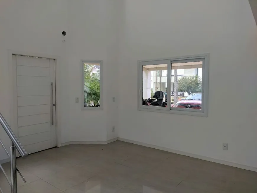 Foto 1 de Casa de Condomínio com 3 Quartos para alugar, 219m² em São Vicente, Gravataí