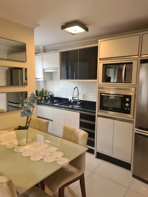 Foto 1 de Apartamento com 2 Quartos à venda, 64m² em Capoeiras, Florianópolis