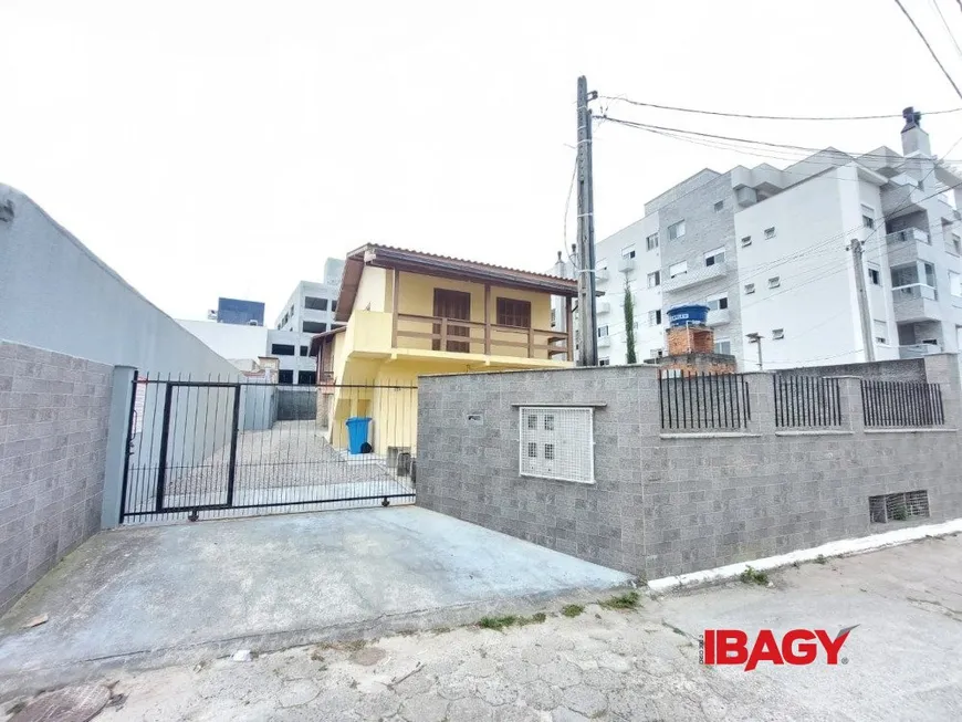 Foto 1 de Casa com 2 Quartos para alugar, 60m² em Ingleses do Rio Vermelho, Florianópolis