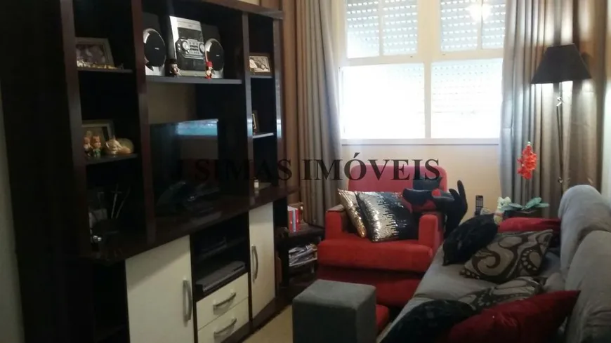 Foto 1 de Apartamento com 3 Quartos à venda, 66m² em Petrópolis, Porto Alegre