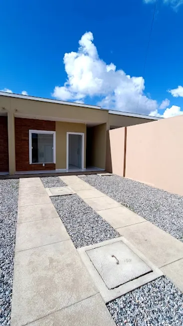 Foto 1 de Casa com 2 Quartos à venda, 68m² em Centro, Caucaia