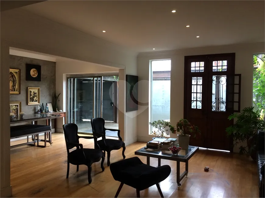 Foto 1 de Casa com 3 Quartos à venda, 190m² em Brooklin, São Paulo