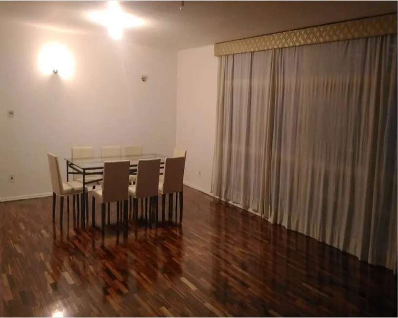 Foto 1 de Apartamento com 3 Quartos para alugar, 180m² em Bela Vista, São Paulo