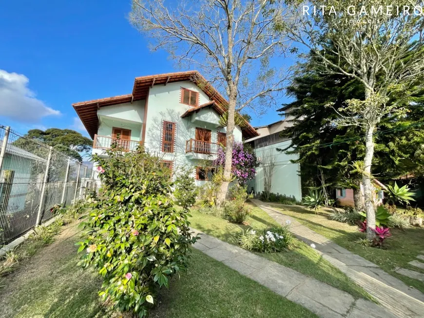 Foto 1 de Casa de Condomínio com 5 Quartos à venda, 663m² em Golfe, Teresópolis