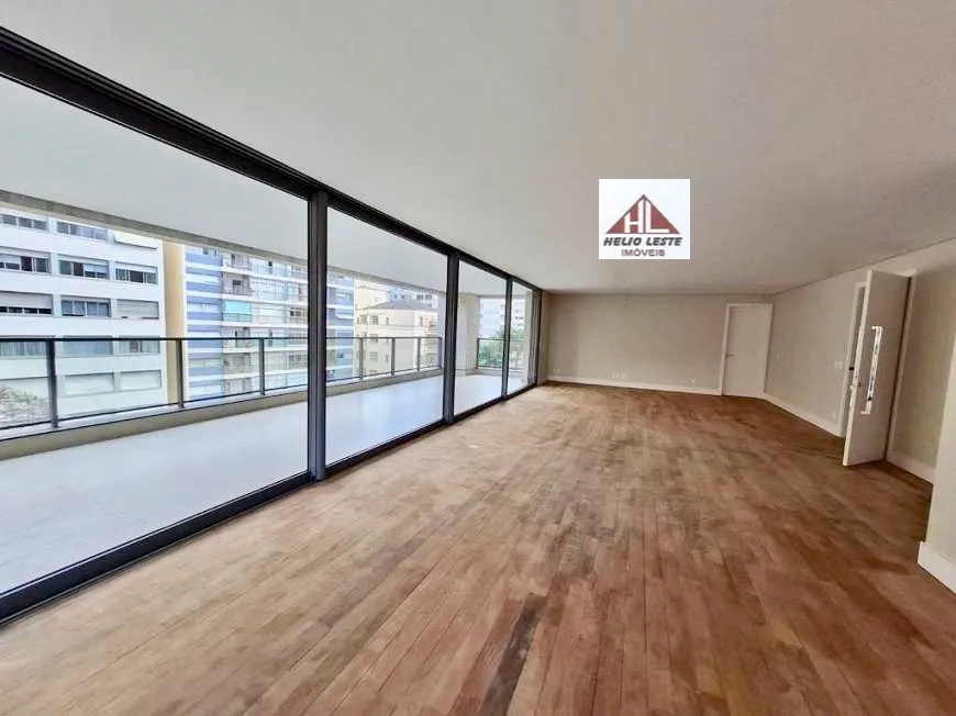 Foto 1 de Apartamento com 4 Quartos à venda, 350m² em Santa Cecília, São Paulo