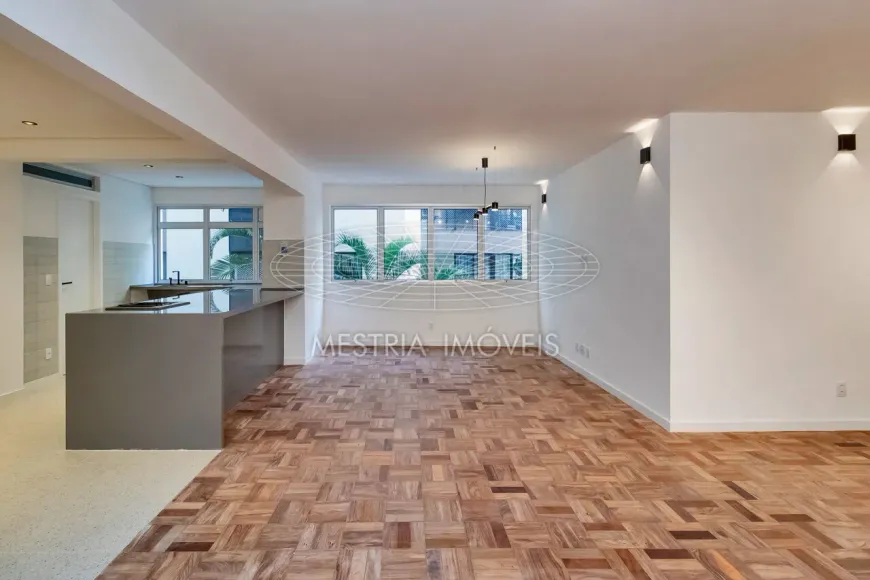 Foto 1 de Apartamento com 3 Quartos à venda, 122m² em Higienópolis, São Paulo