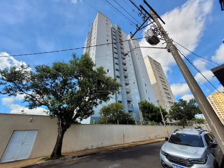 Foto 1 de Apartamento com 2 Quartos à venda, 66m² em Vila Xavier, Araraquara