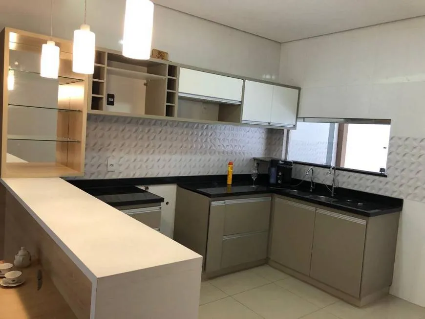 Foto 1 de Casa com 3 Quartos à venda, 90m² em Barbalho, Salvador