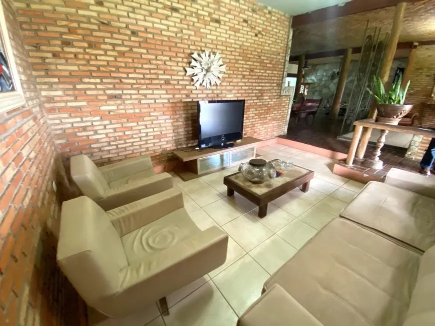 Foto 1 de Casa com 4 Quartos para alugar, 500m² em Bandeirantes, Belo Horizonte
