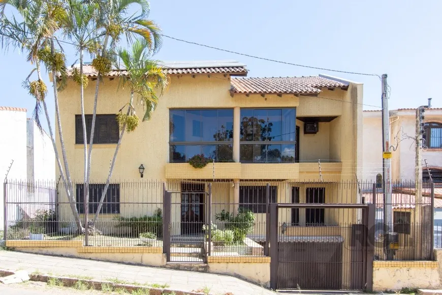 Foto 1 de Casa com 3 Quartos à venda, 281m² em Nonoai, Porto Alegre