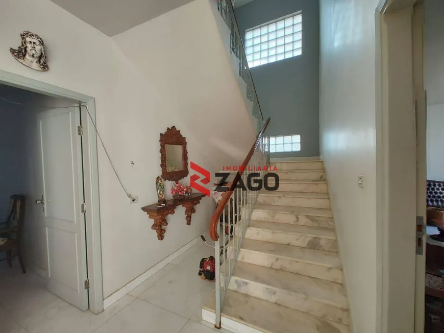 Foto 1 de Casa com 4 Quartos para venda ou aluguel, 325m² em Jardim Alexandre Campos, Uberaba