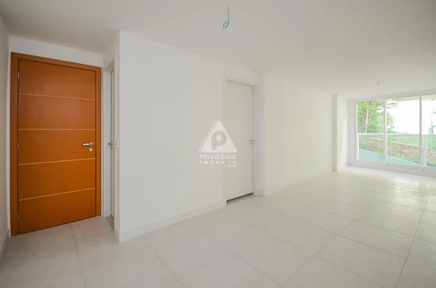 Foto 1 de Apartamento com 2 Quartos à venda, 73m² em Laranjeiras, Rio de Janeiro