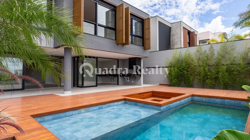 Foto 1 de Casa com 4 Quartos à venda, 550m² em Alphaville, Santana de Parnaíba