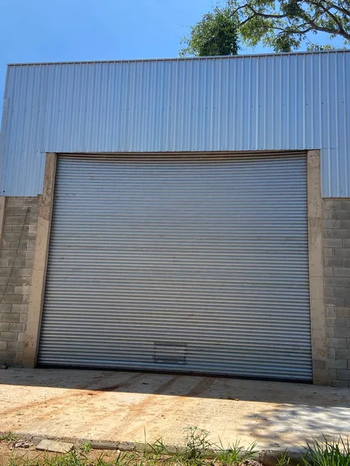 Foto 1 de Galpão/Depósito/Armazém para alugar, 200m² em Bandeirante, São Joaquim de Bicas