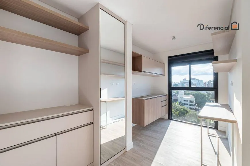 Foto 1 de Apartamento com 1 Quarto à venda, 18m² em Água Verde, Curitiba