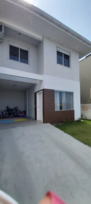 Foto 1 de Sobrado com 3 Quartos à venda, 70m² em Ribeirão da Ilha, Florianópolis