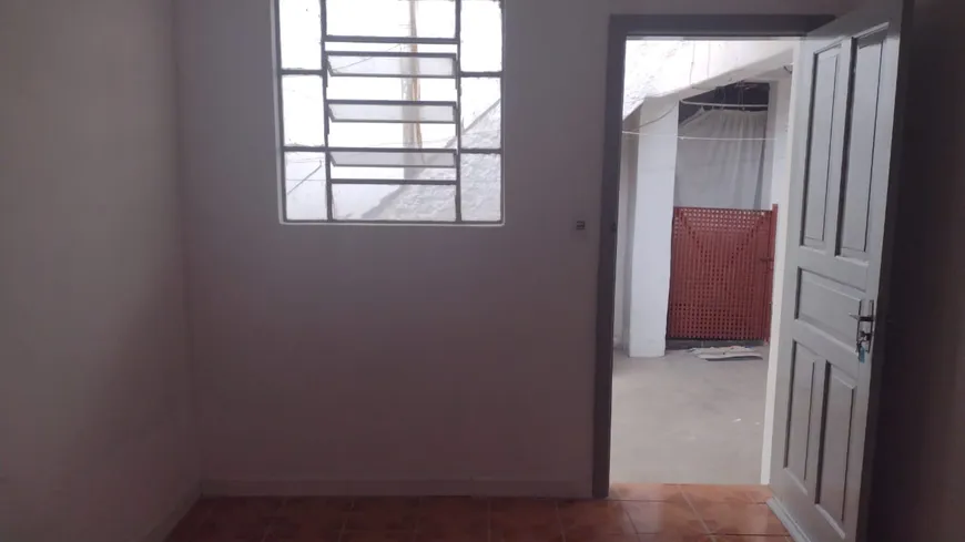 Foto 1 de Casa com 1 Quarto para alugar, 27m² em Cidade Ademar, São Paulo