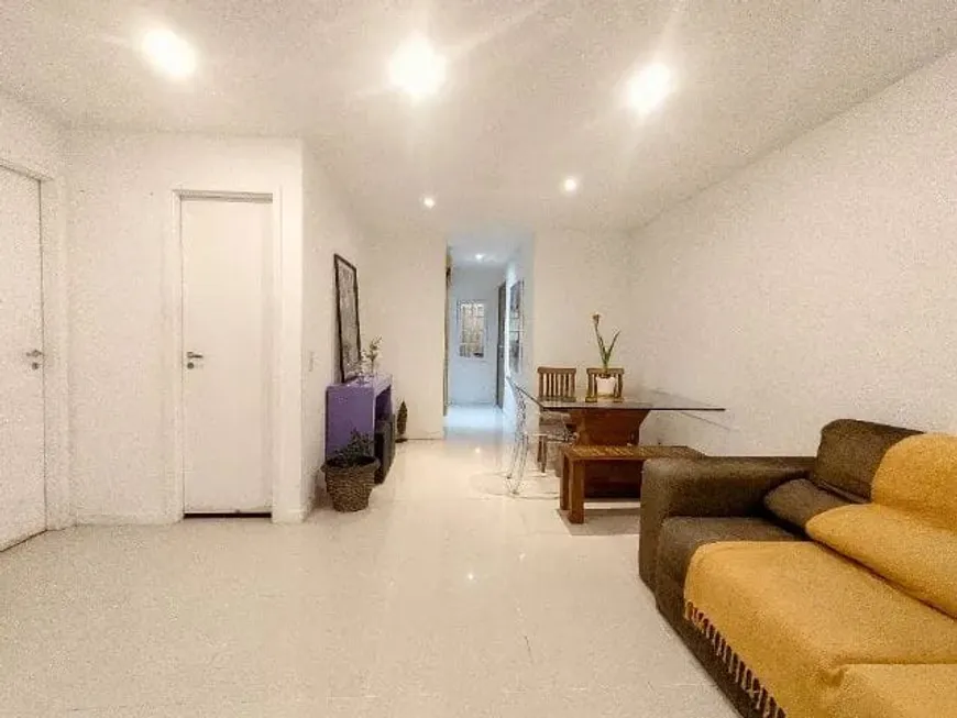 Foto 1 de Apartamento com 2 Quartos à venda, 80m² em Barra da Tijuca, Rio de Janeiro