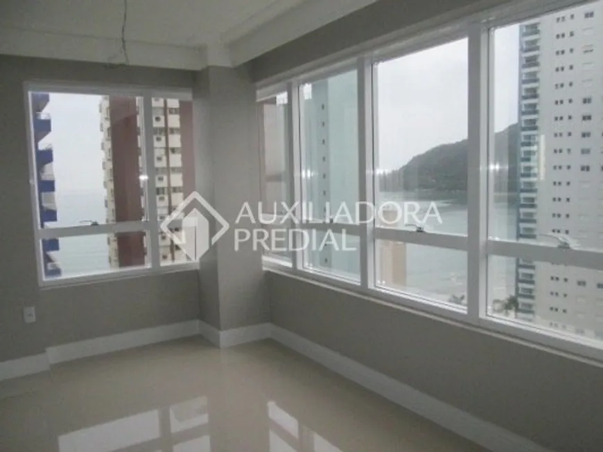 Foto 1 de Apartamento com 3 Quartos à venda, 136m² em Centro, Balneário Camboriú