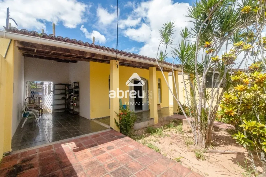 Foto 1 de Casa com 3 Quartos à venda, 193m² em Pitimbu, Natal